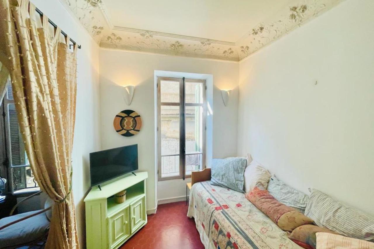 Villa Bnb Renting Great Studio In The Heart Of Cannes Old City Neighbourhood ! Extérieur photo