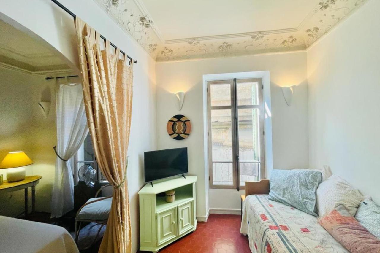 Villa Bnb Renting Great Studio In The Heart Of Cannes Old City Neighbourhood ! Extérieur photo